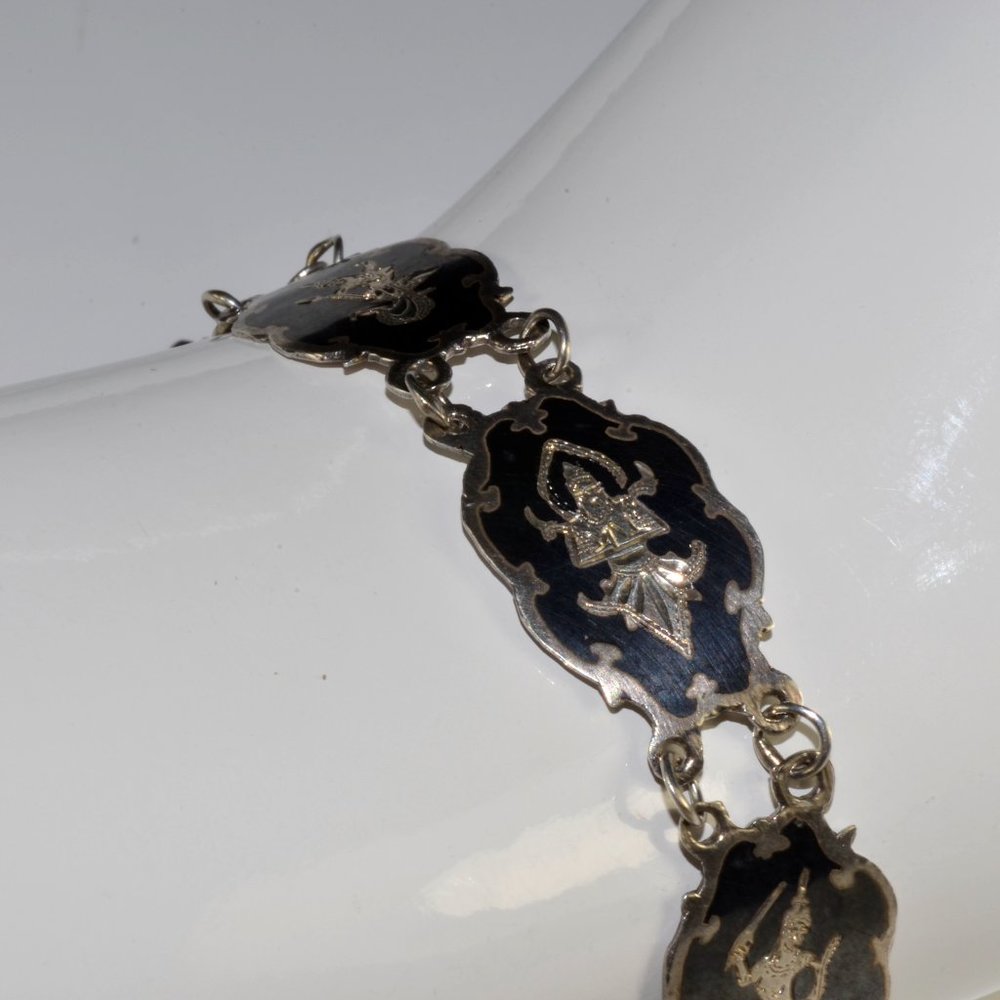 Vintage SIAM Sterling Silver Bracelet